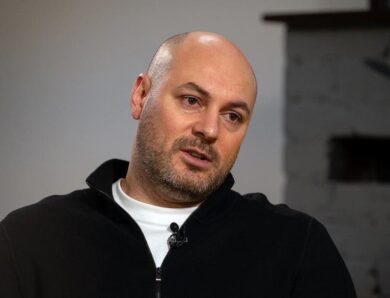 Детективу НАБУ Магамедрасулову суд продовжив запобіжний захід