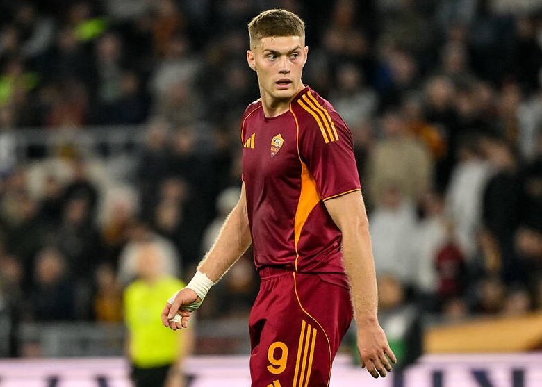 Довбик і Ноттінгем Форест вирішують питання про перехід гравця в Англію