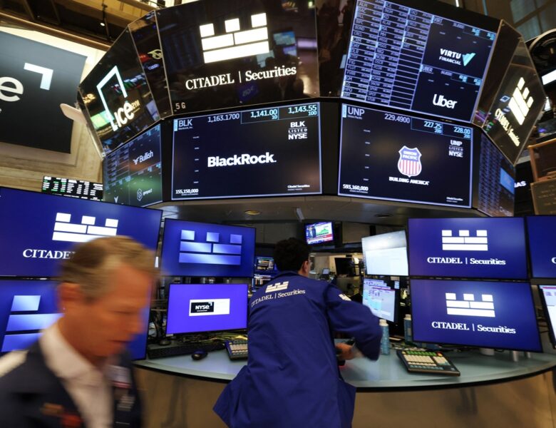 Фондові ринки США обвалилися через суперечки за Гренландію