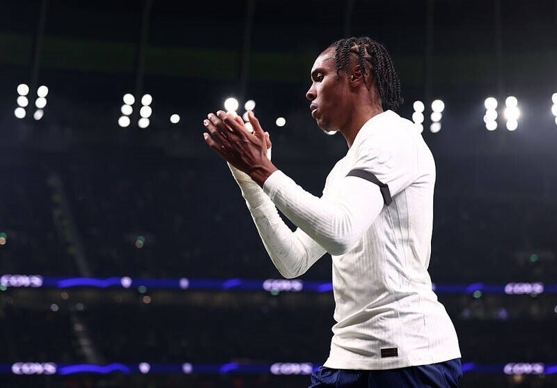 Французька Ліга 1 може побачити гру Теля, якщо його візьме Париж