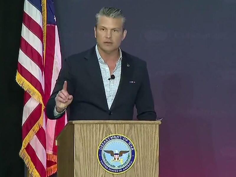 Голова Пентагона потролив російську ППО