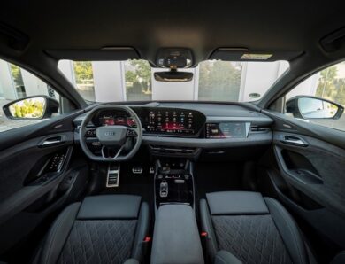 Головний дизайнер Audi хоче відмовитися від великих екранів у авто