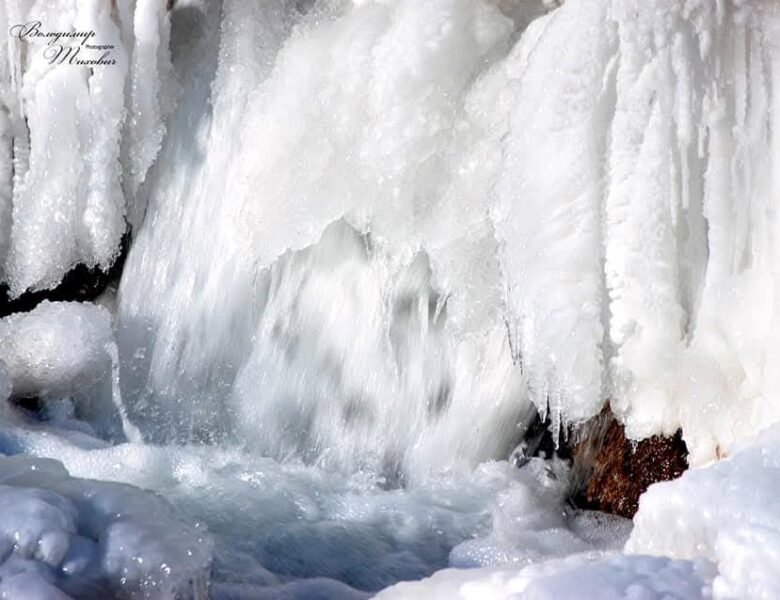 Крига повністю скувала Джуринський водоспад