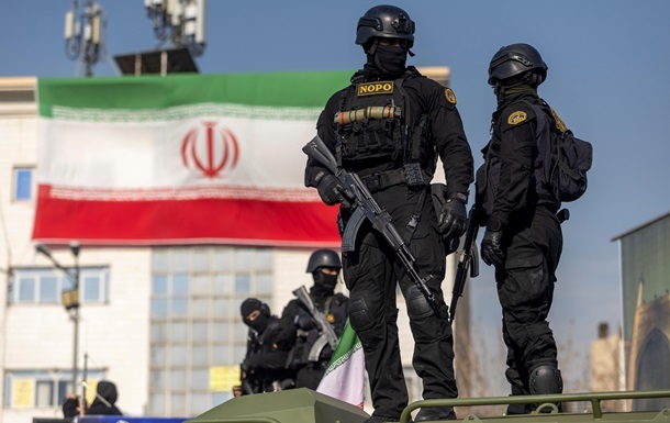 Крик про допомогу: чи бомбитимуть США режим аятол в Ірані