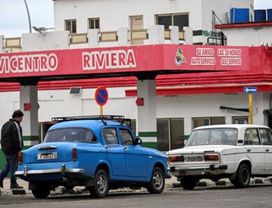 Куба на межі колапсу: нафти лишилося на 15-20 днів