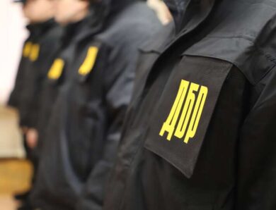 Квартира у Києві за 200 тисяч слідчий ДБР Пузиревський отримав коштовний подарунок від батька-екссудді