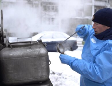 ⛺️ ДСНС розгорнула два наметових містечка на Троєщині