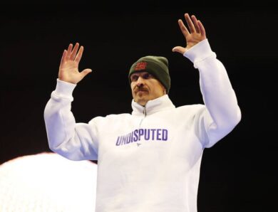 Лапін бачить потенціал бою Усика з Кабаєлом