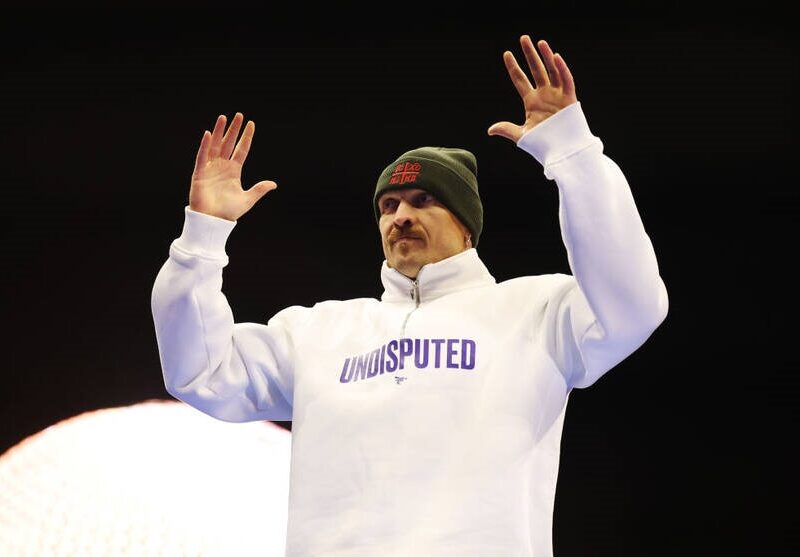 Лапін бачить потенціал бою Усика з Кабаєлом