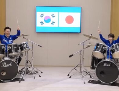 Лідери Японії й Південної Кореї разом зіграли на барабанах