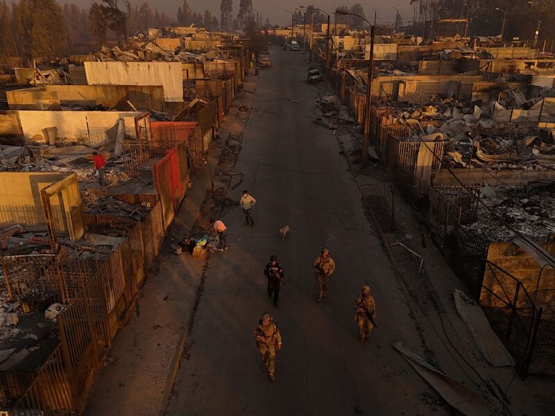 Лісові пожежі у Чилі спричинили масову евакуацію