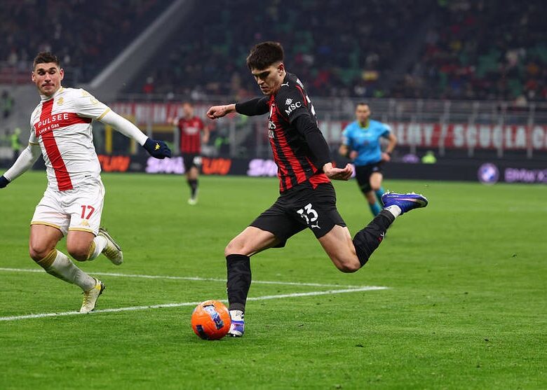 Маліновський допомагає Дженоа у грі з Міланом відкрити рахунок