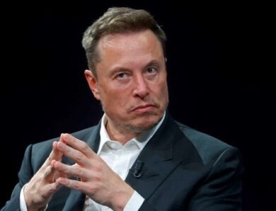 Маск обізвав Сікорського “слинявим імбецилом” через заяву про Starlink