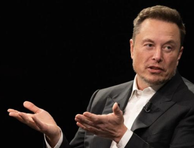 Маск відповів Федорову про Starlink на російських дронах