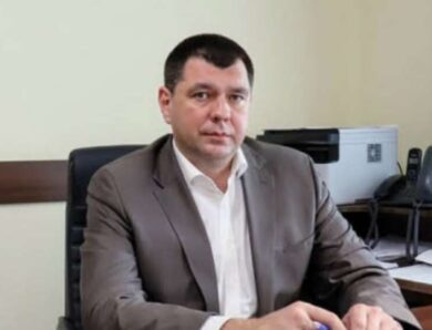 Мільйони за вислугу як Владислав Грюк та Ольга Петрова з Харківської облпрокуратури викачують кошти з Пенсійного фонду