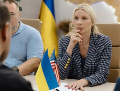 Моббс: Київ знову під атакою, ми проявили мало сили