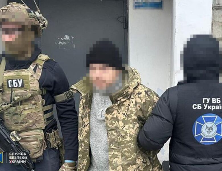 На Одещині затримали ухилянта, який працював на ФСБ