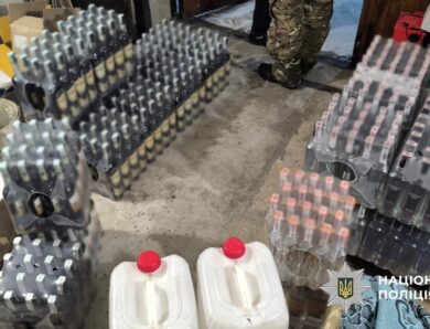 На Тернопільщині заблокували цех з виробництва фальсифікату алкоголю
