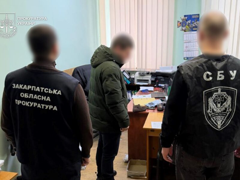 На Закарпатті екснардеп фіктивно працевлаштувався для бронювання та втік