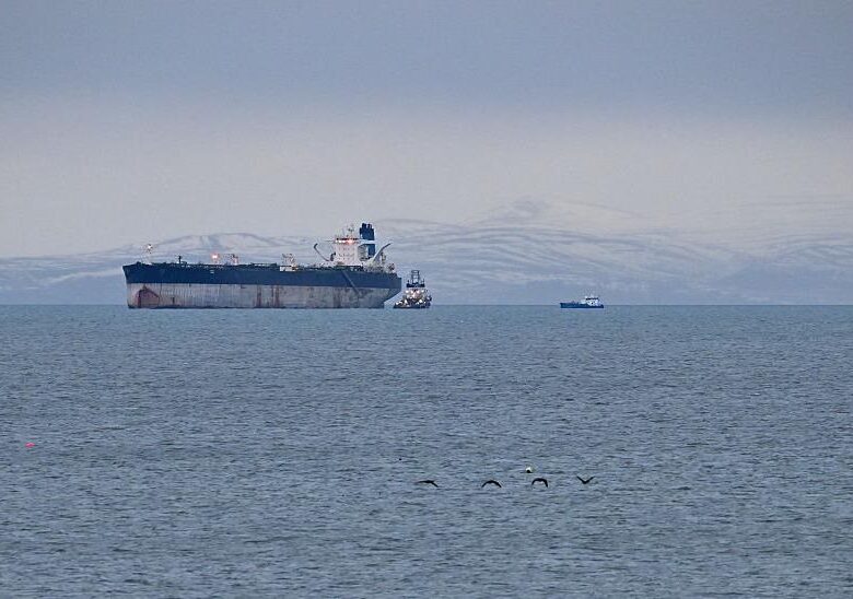 Нафтогазові доходи Росії рухнули до мінімуму 2020 року