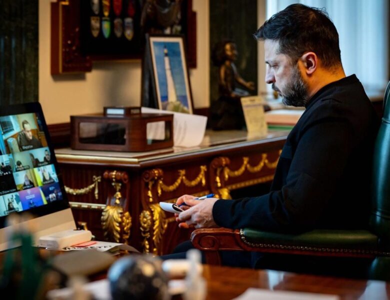 Опалення у Києві: Зеленський доручив “розібратися”