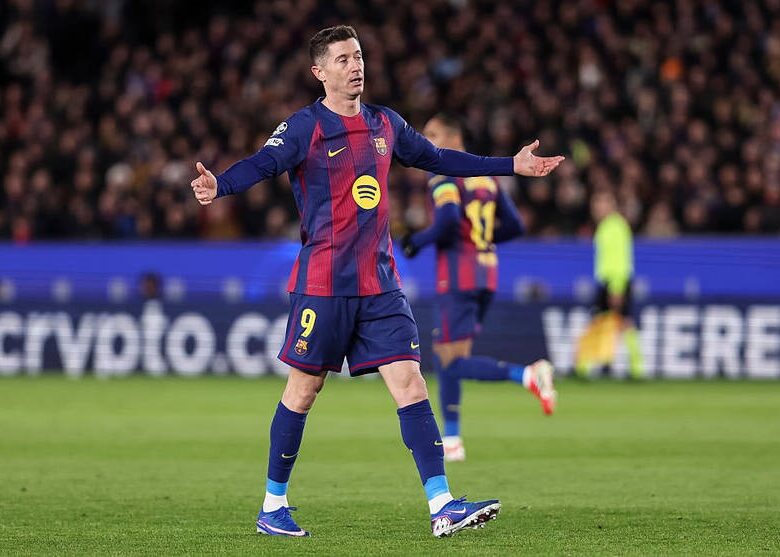 Оточення поляка стверджує: Левандовські може залишити Барселону