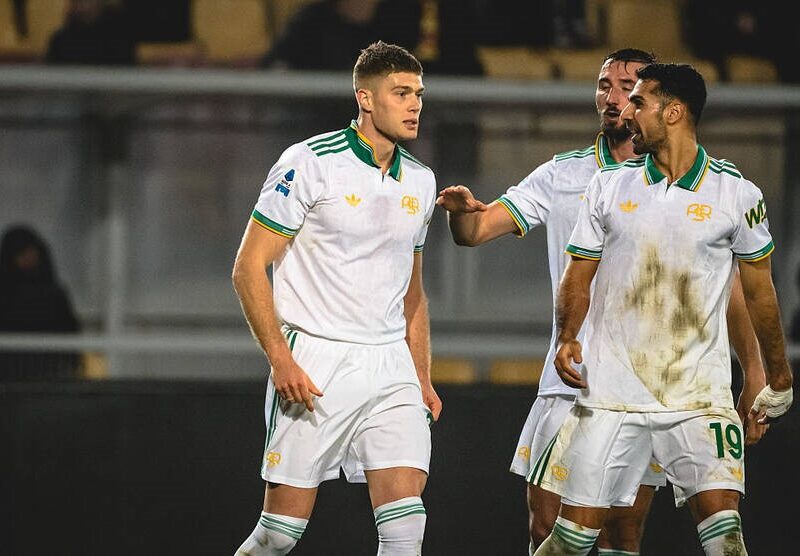 Перемога Роми над Лечче затьмарена травмою Довбика