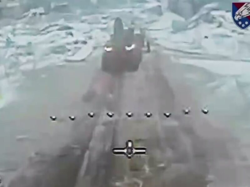 Пілоти ЗСУ знищили російську колону квадроциклів