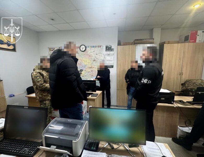 Посадовця ДПСУ затримали на хабарі