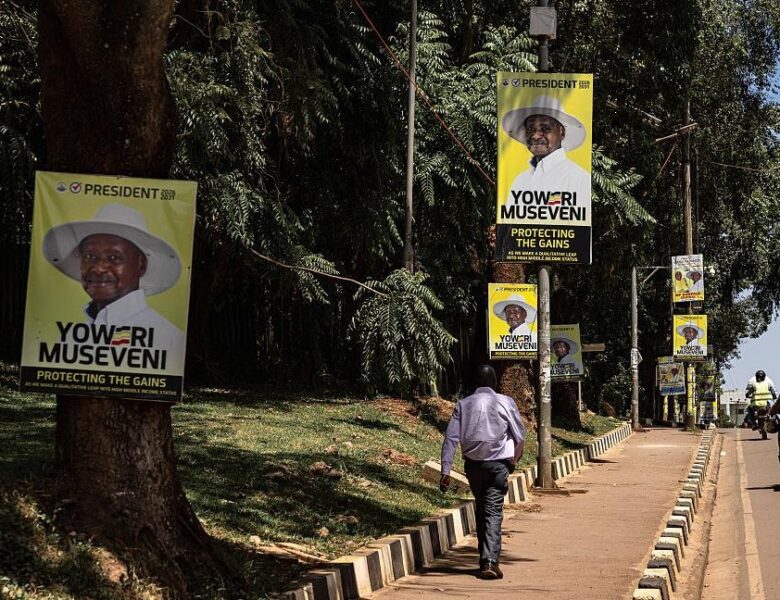 Президент Уганди усьоме переміг на виборах