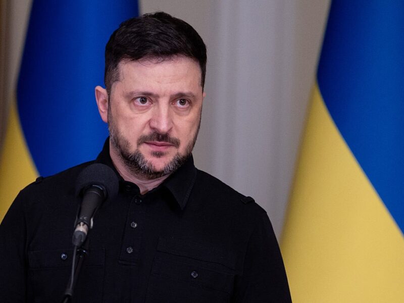 Процвітання поки немає. Зеленський не їде в Давос?