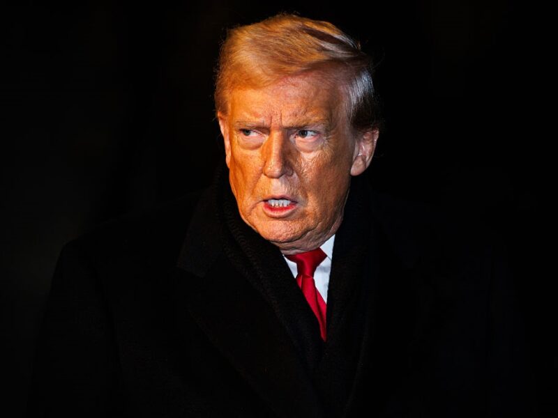 Путін погодився не обстрілювати Київ – Трамп