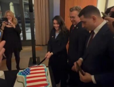 Республіканцям у Вашингтоні подали трот у формі Гренландії