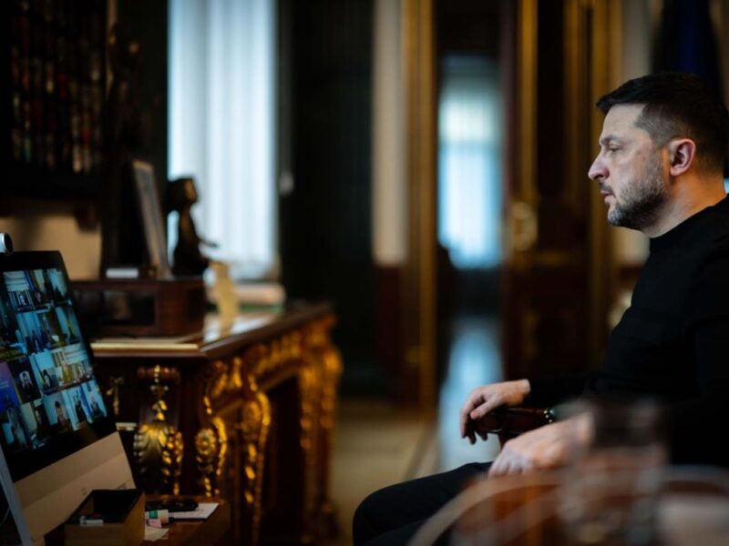 Росія переорієнтувала напрямки ударів – Зеленський