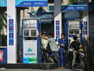 Росія знижує ціни на нафту для Індії, щоб вернути покупців – ЗМІ