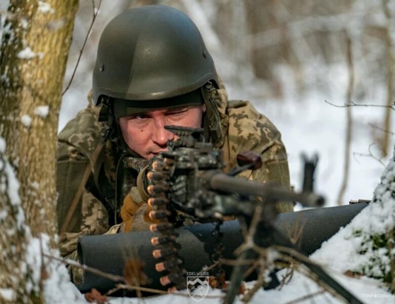 Росія зупинила атаки на п’яти напрямках – Генштаб
