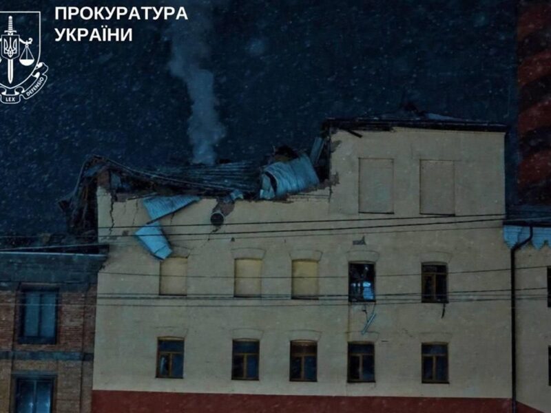 Росіяни пошкодили фабрику Roshen у Києві