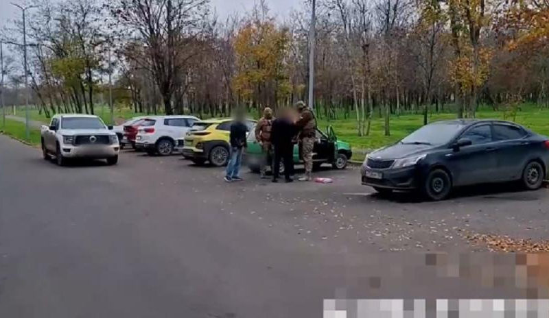 Росіяни звинуватили 17-річного жителя Маріуполя у “держзраді”