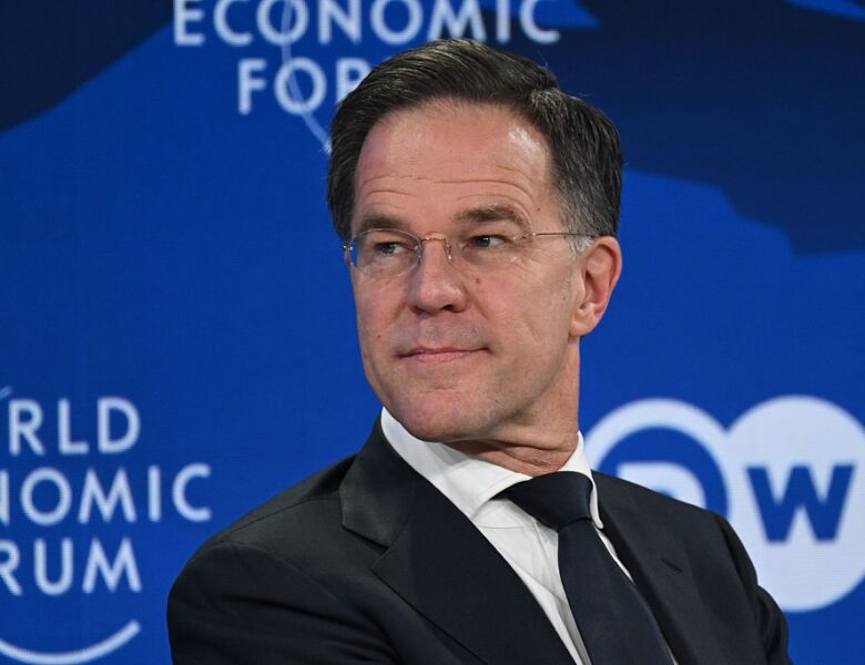 Рютте підтвердив непублічні переговори з Трампом щодо Гренландії