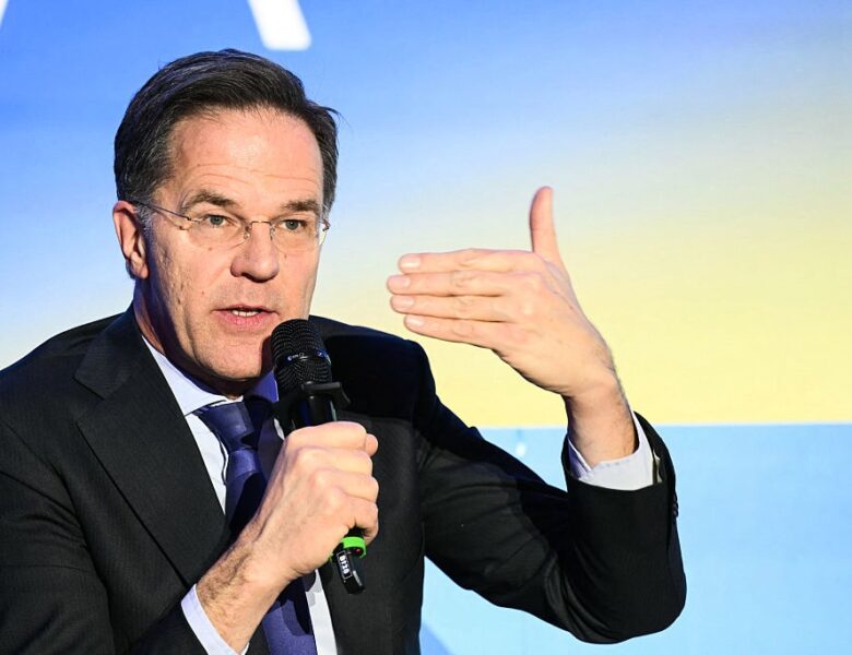 Рютте пообіцяв сприяти необхідній допомозі для України