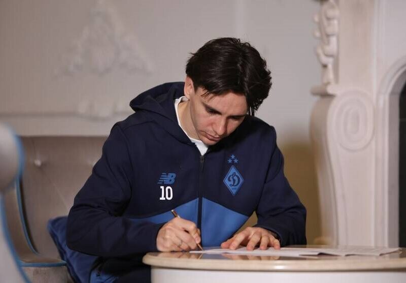 Шапаренко залишається з Динамо, підписавши контракт до 2030 року