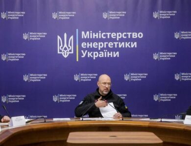 Шмигаль розповів про допомогу Києву та області в поверненні світла й тепла