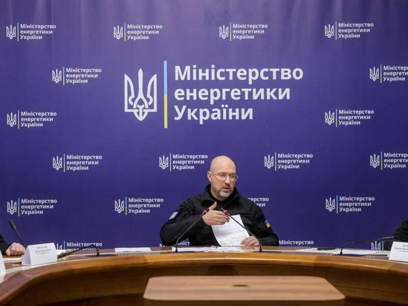 Шмигаль розповів про допомогу Києву та області в поверненні світла й тепла