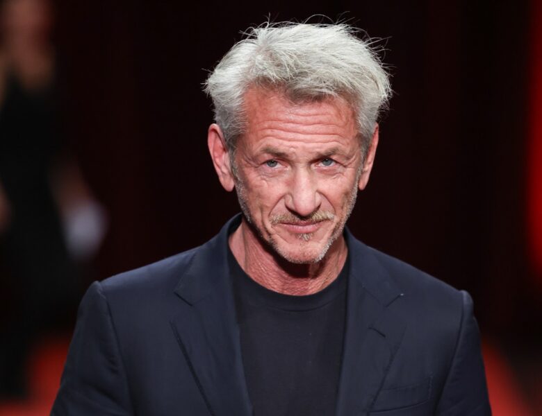 Шона Пенна заскочили на побаченні з акторкою з Молдови