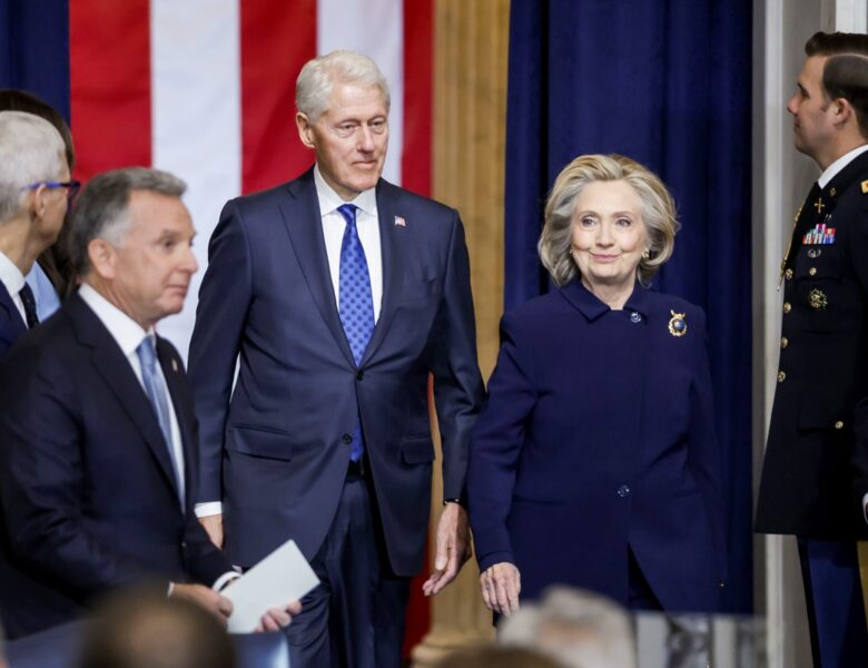 Справа Епштейна: Клінтон відмовився свідчити у Конгресі