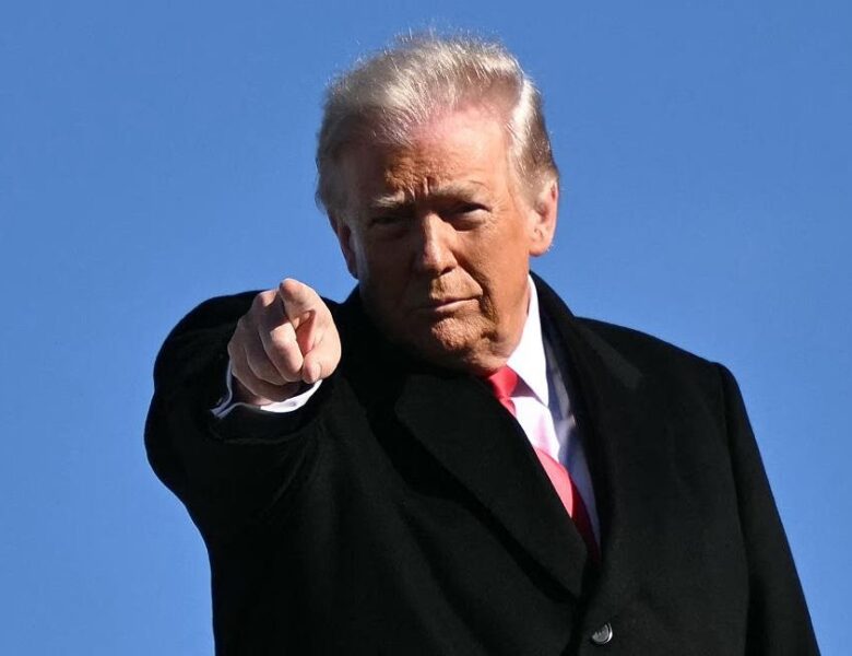 Трамп вимагає від Данії “забиратися з Гренландії”