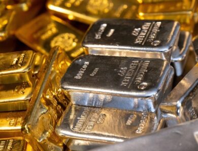 Ціни на золото і срібло впали на новинах зі США