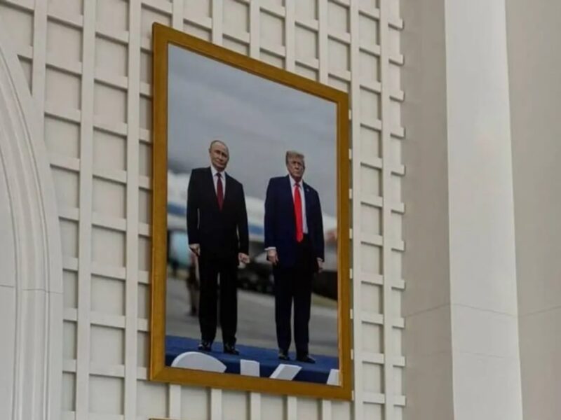У Білому домі повісили фото Трампа з Путіним