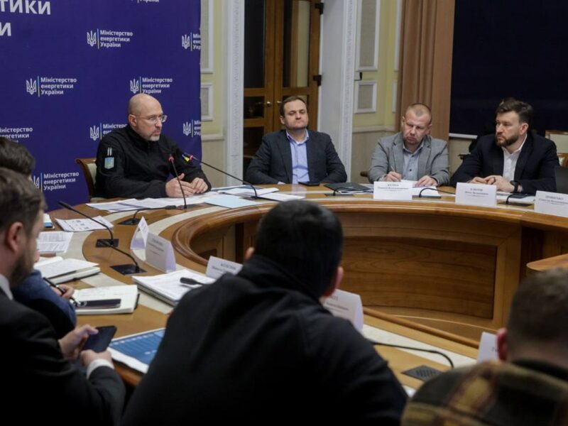 У Києві без світла перебуває 710 тисяч абонентів