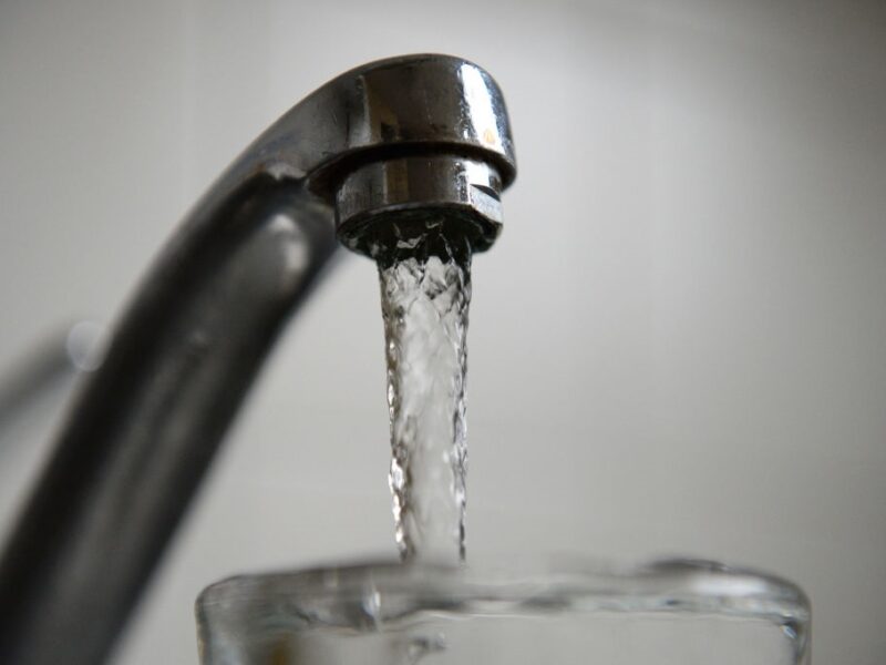 У Києві частково відновили постачання води